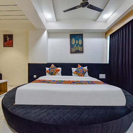 Fabhotel Bliss Ahmedabad Exterior photo