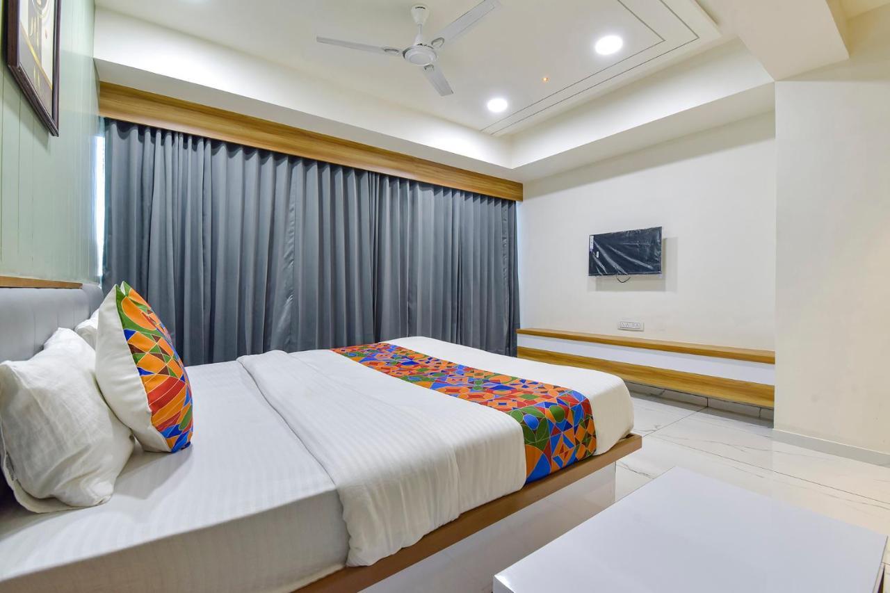 Fabhotel Bliss Ahmedabad Exterior photo