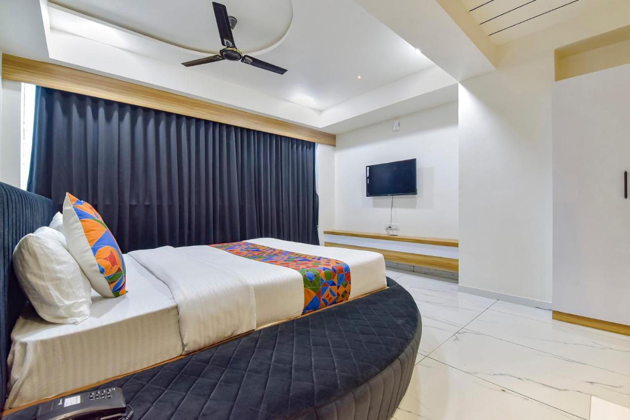 Fabhotel Bliss Ahmedabad Exterior photo